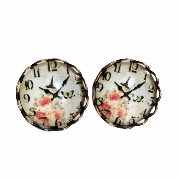 thejeweladdict Jewelry - 3 for 15🎀clock crowned bronze tone earrings